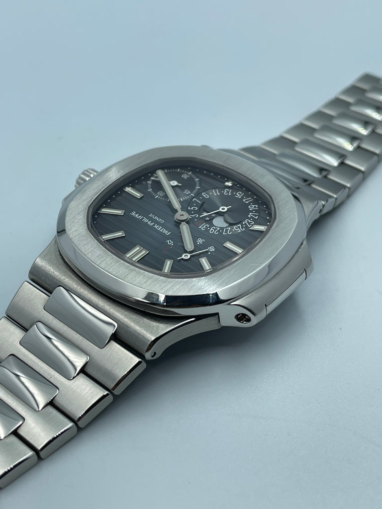 Patek Philippe Nautilus Moon Phase 40mm 5712/1A 2017 [Preowned]