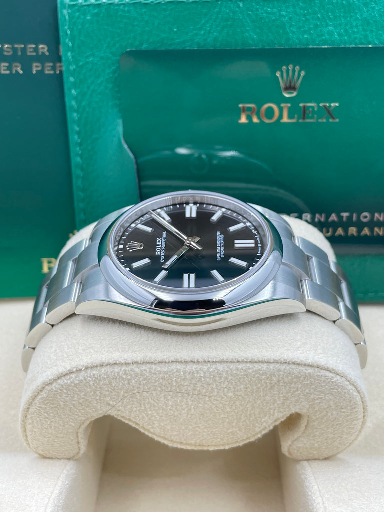 Rolex Oyster Perpetual 41mm Bright Black 124300