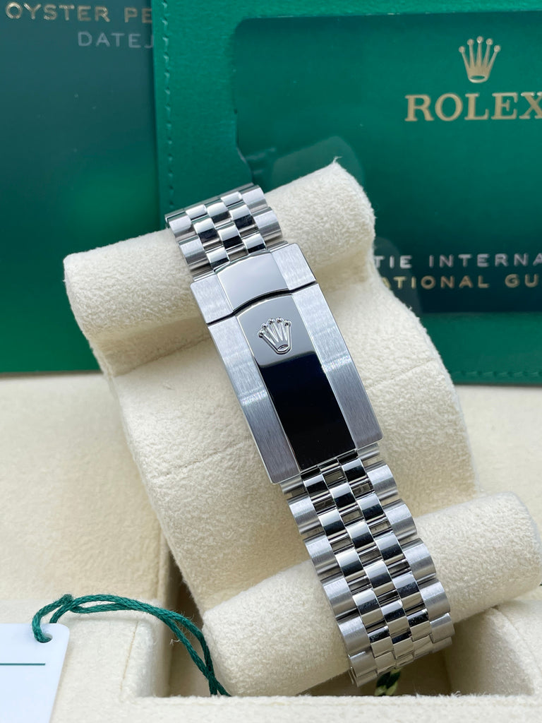 Rolex Datejust 36mm Black Dial on Jubilee Bracelet 126234
