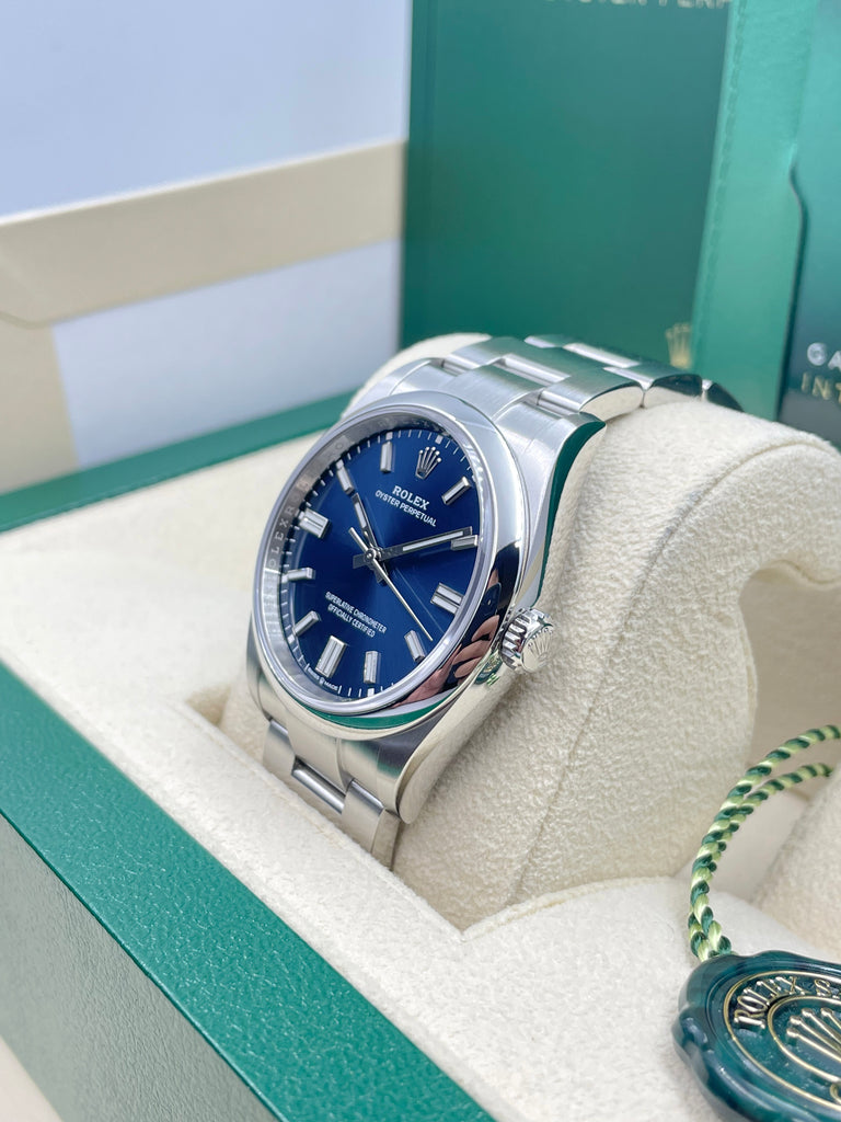 Rolex Oyster Perpetual 36mm Bright Blue 126000 2022 [Preowned]