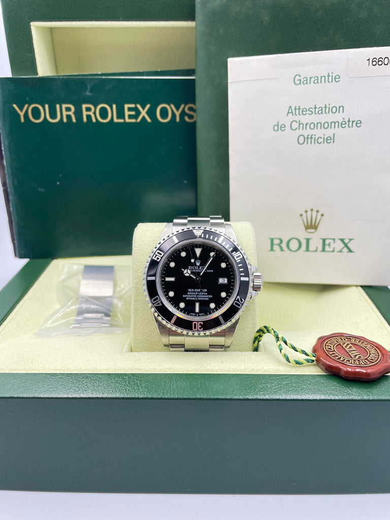 Rolex Sea-Dweller 4000ft 16600 Discontinued 2005 [Preowned]