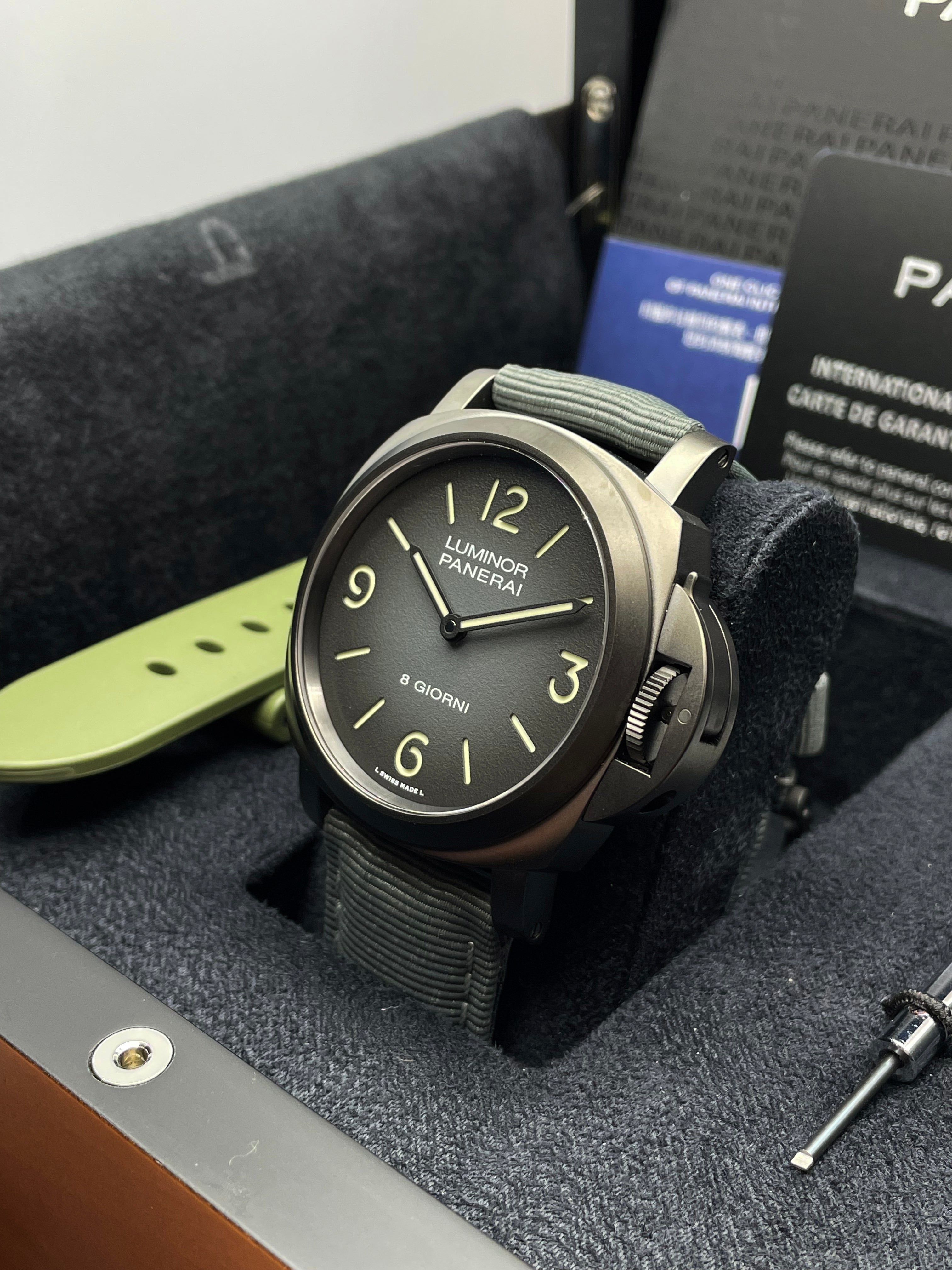 Panerai Luminor Base DLC Geneva Boutique LE 44mm PAM02121 2022 NOS
