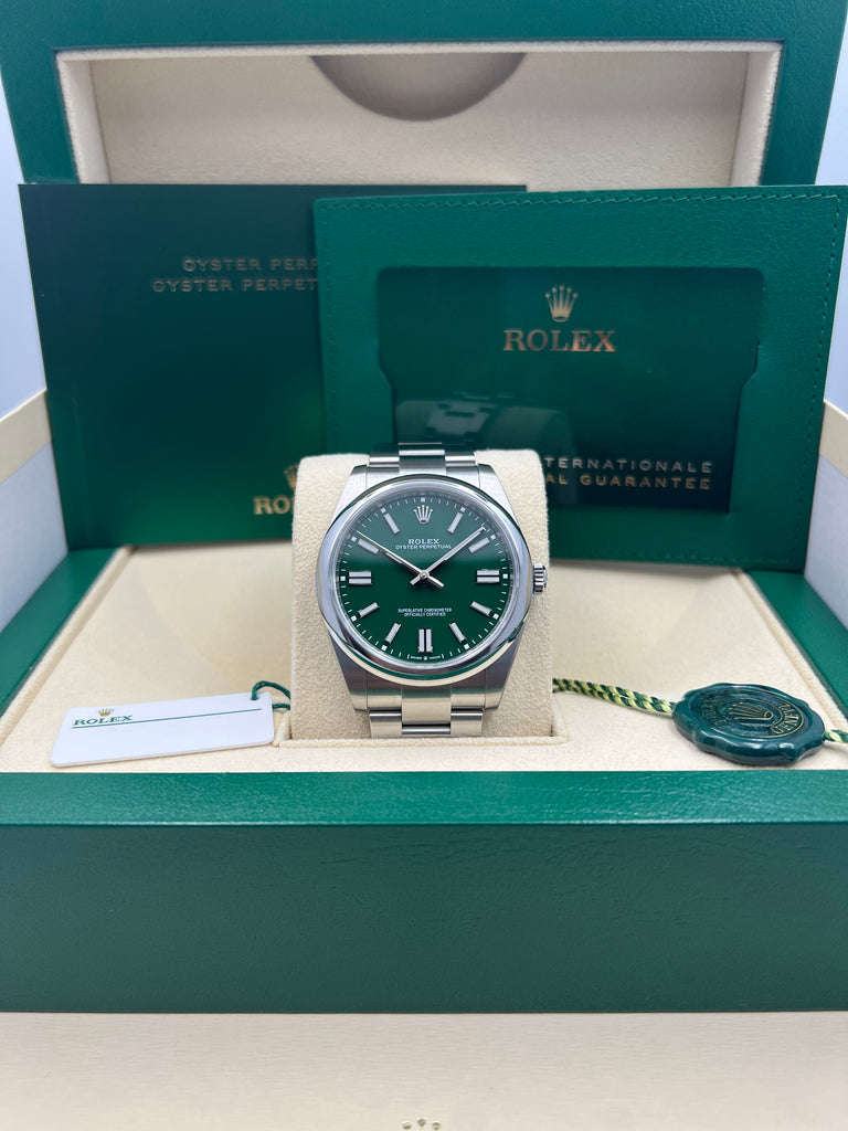 Rolex Oyster Perpetual 41mm Green 124300