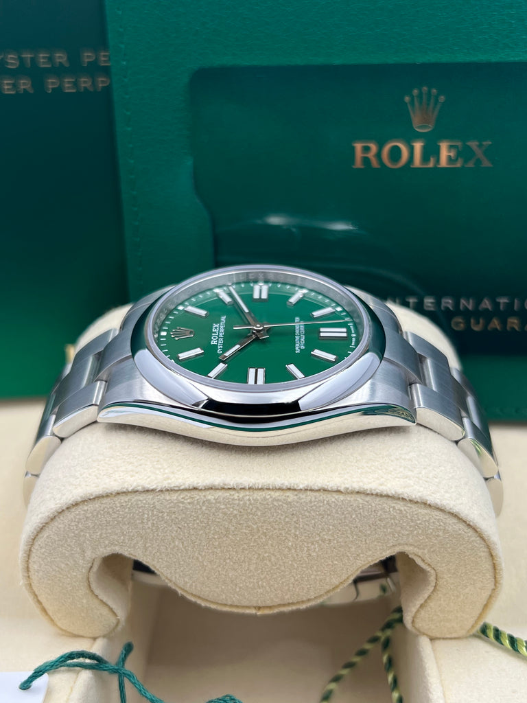Rolex Oyster Perpetual 41mm Green 124300