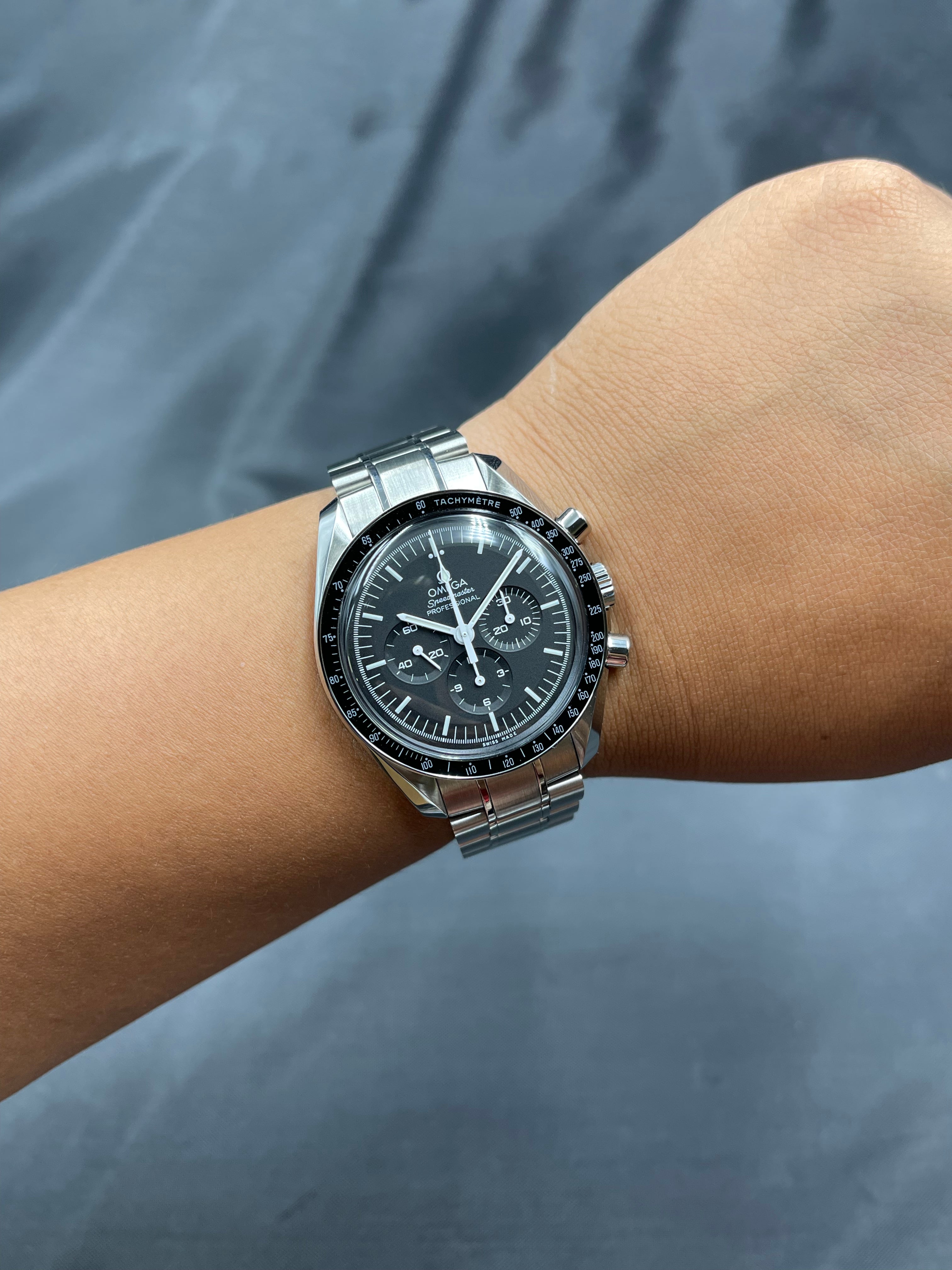 Omega speedmaster online discontinued