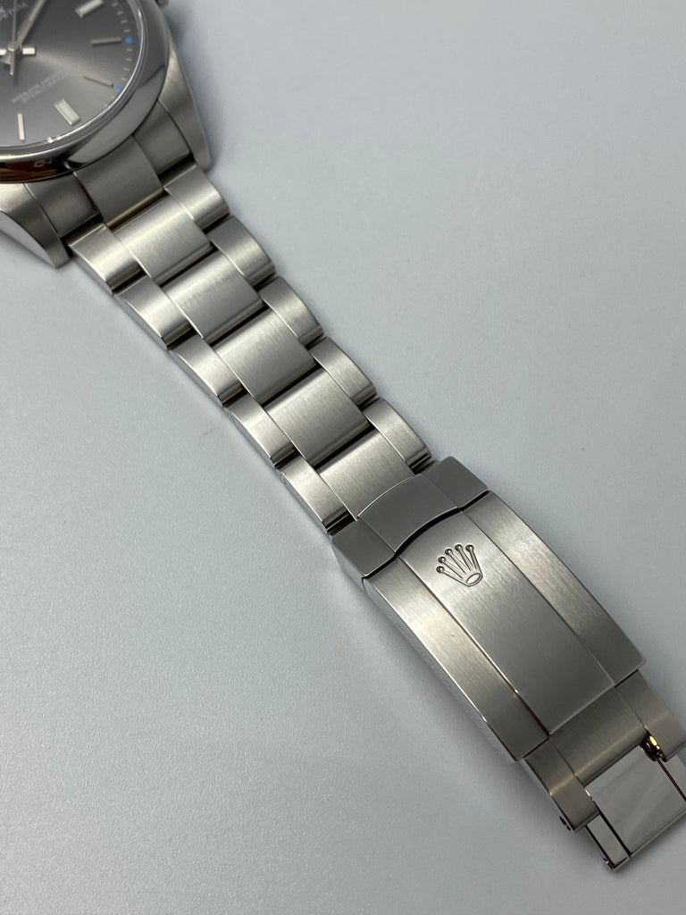 Rolex Oyster Perpetual 39mm 114300 2017 [Preowned]